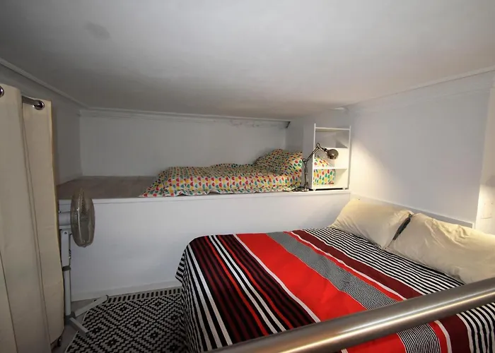 T2 Bis Renove A Centre Avec 2 Terrasses, Clim, Parking, Proche Et Gare. - Fr-1-420-84